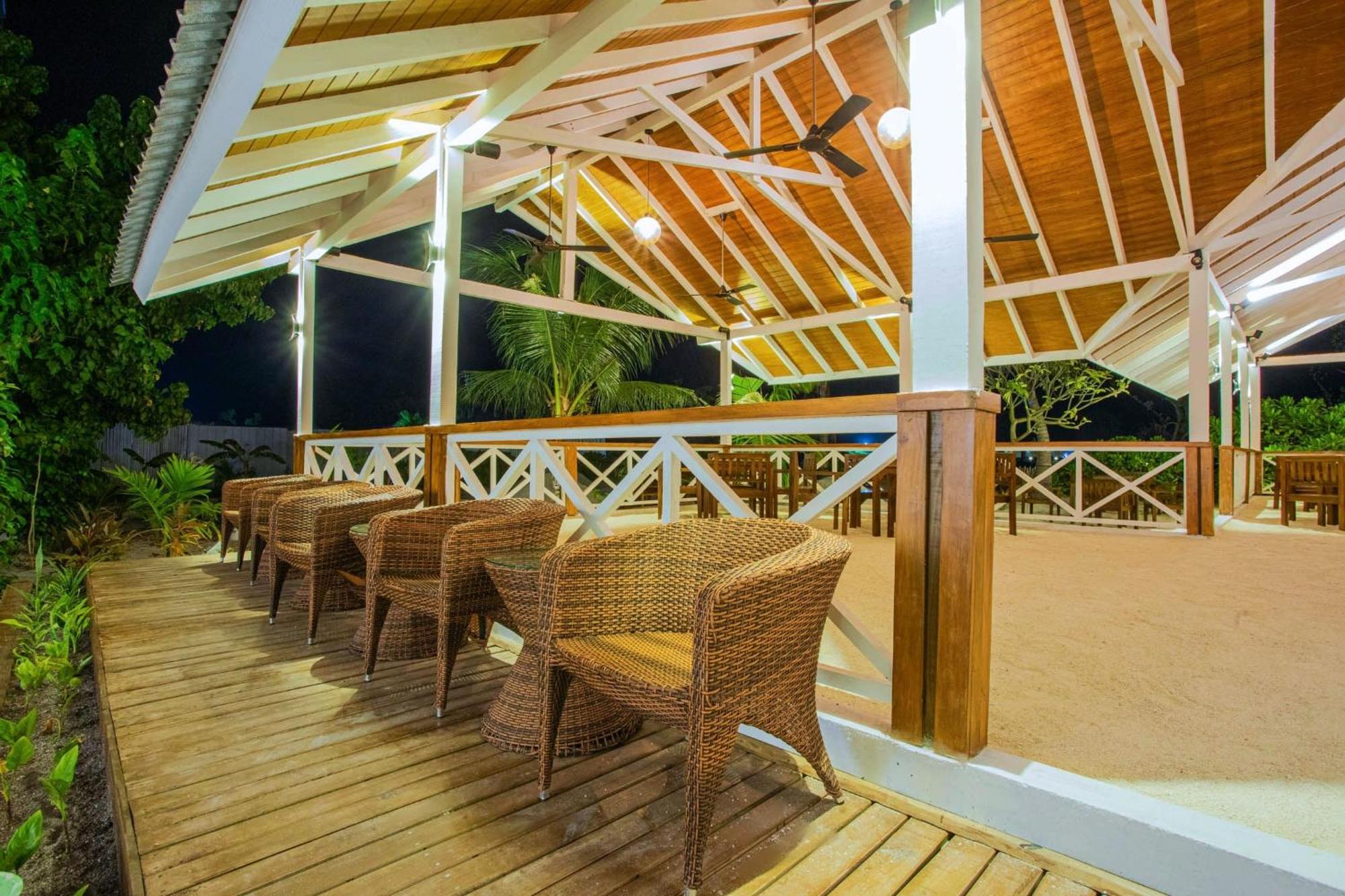 Beach Hotel Guraidhoo Guraidhoo  Buitenkant foto